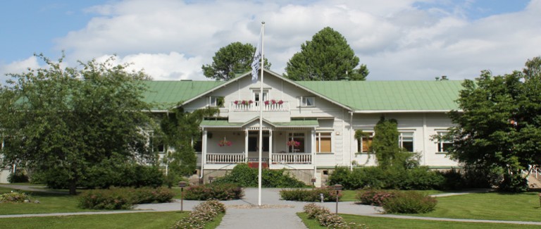 Majoitu historiallisissa puitteissa Suomen maaseudulla