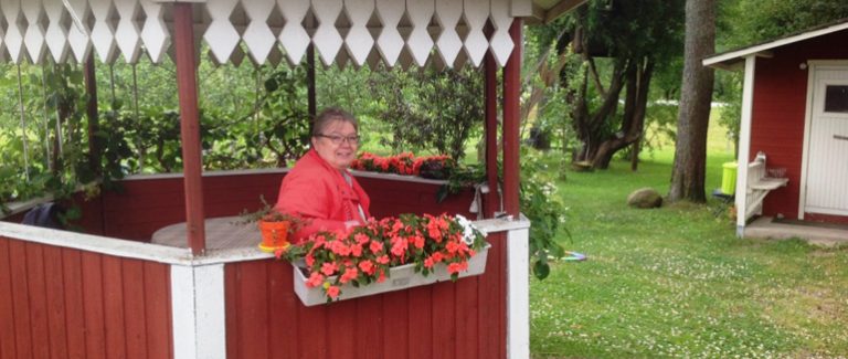 Kartanotunnelmaa kokemassa toimivalla tilalla