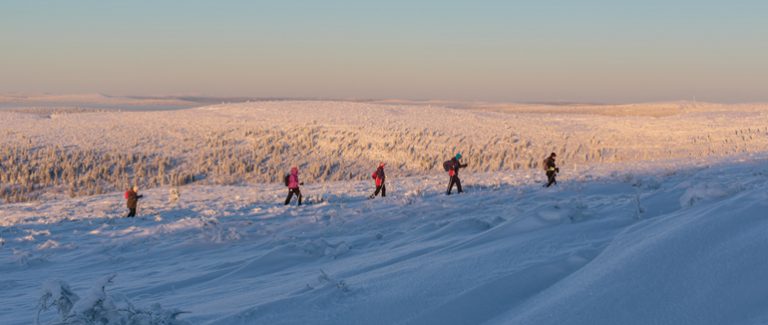 Vinkit edulliseen majoitukseen talvilomalla Suomessa