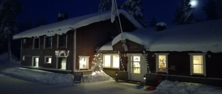 Kuerkievari, Ylläs, Äkäslompolo