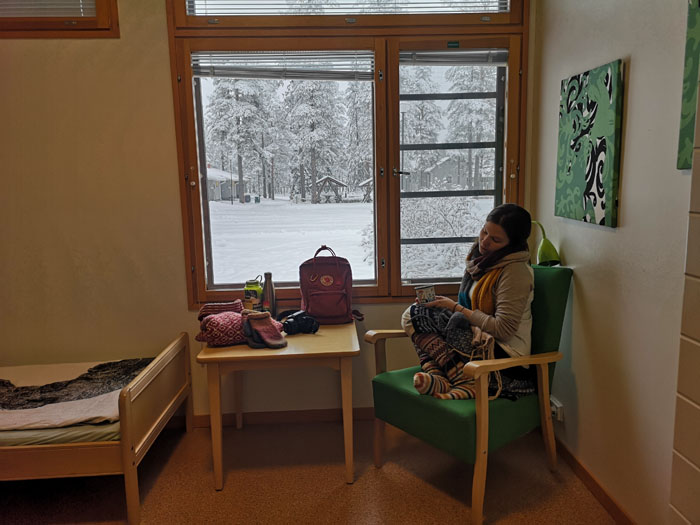 Hostellijärjestön Hostellireissaaja Heidi Jyrkkä Nuoriso- ja luontomatkailukeskus Oivangissa Kuusamossa. 
