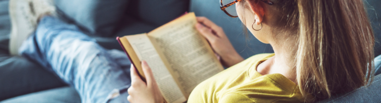 Matkusta kirjojen ihmeelliseen maailmaan ja nappaa kirjavinkkimme