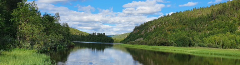 Hostellireissaaja Inari Juntumaa Lemmenjoen Lumossa