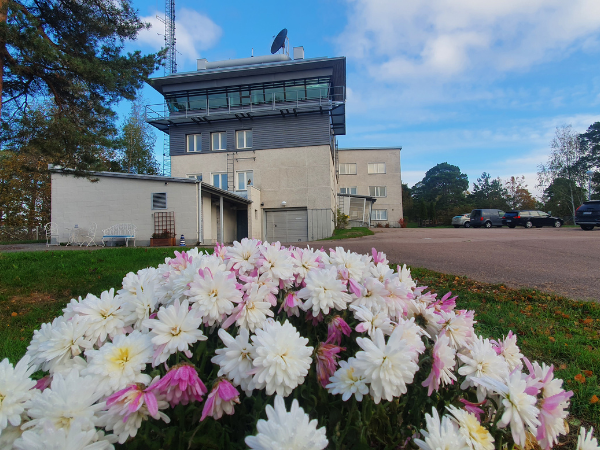 Gasthaus-Vanha-Merivartioasema_Kotka_ulkokuva