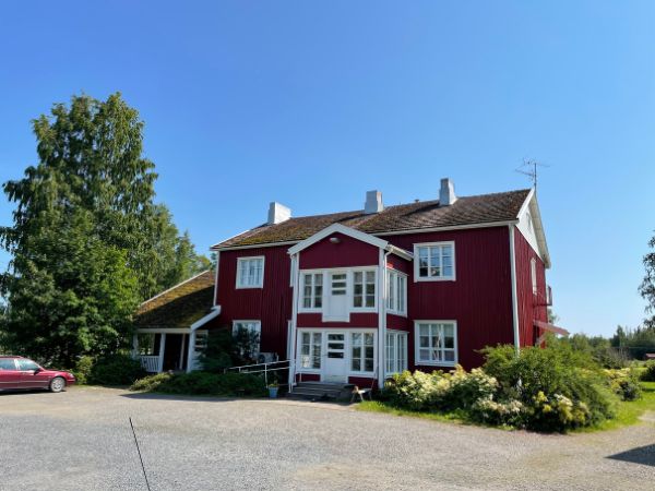 Opintola Bed & Breakfast, hostellirakennus