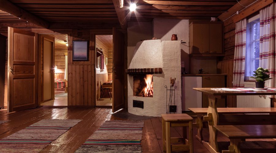 Hostellirakennus Pytingin yhteinen tila.